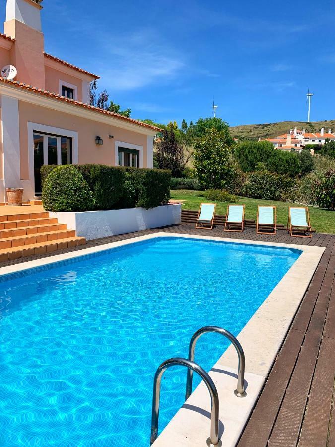 Villa With Swimming Pool In Golf Resort Torres Vedras Exterior foto